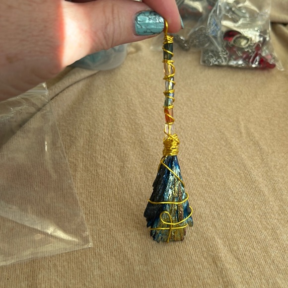 Handmade witches broom pendant - Picture 1 of 1